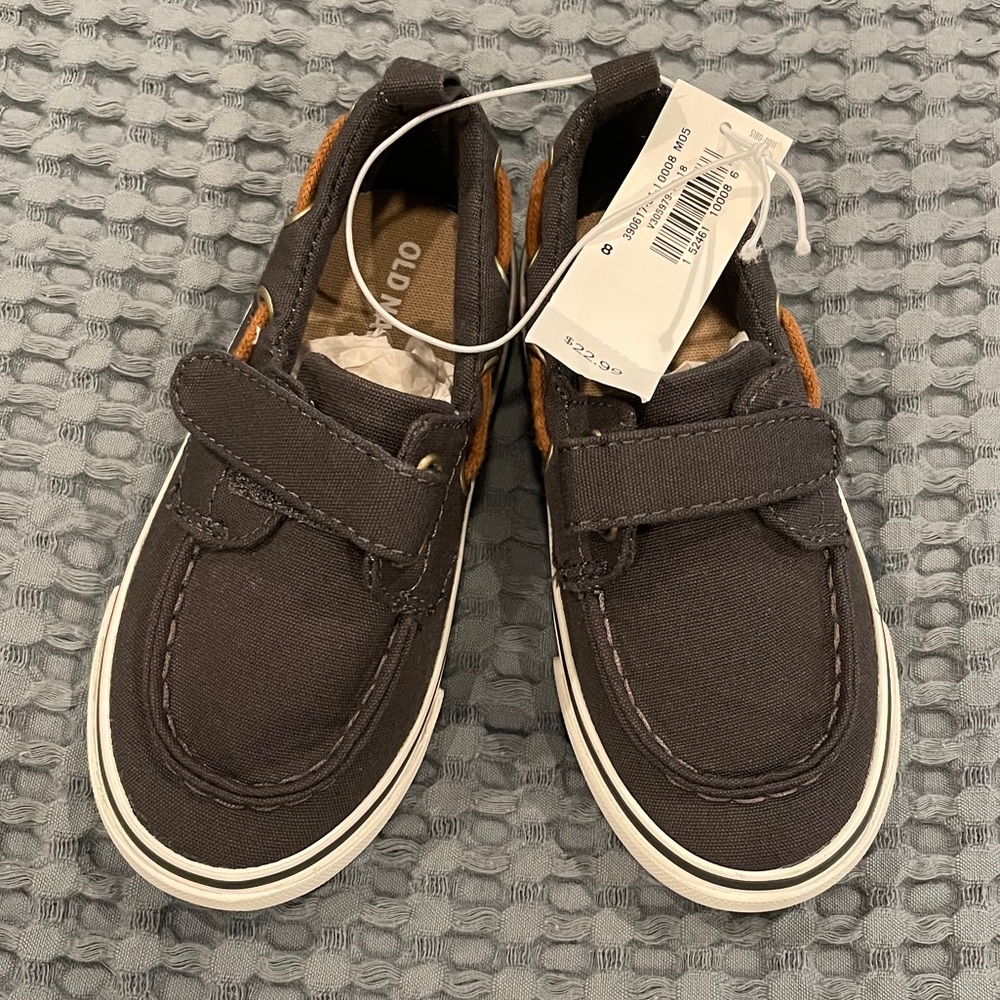 NWT Old Navy boat shoes